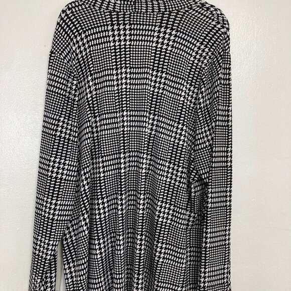 Lane Bryant Houndstooth Wrap-Front Top - Picture 3 of 3